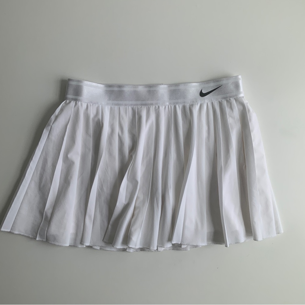 Nike Pleated White Victory Skirt Skort Tennis Golf